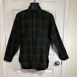 Pendleton 100% Wool Green Plaid Button-Up Men’s Shirt Size Medium
